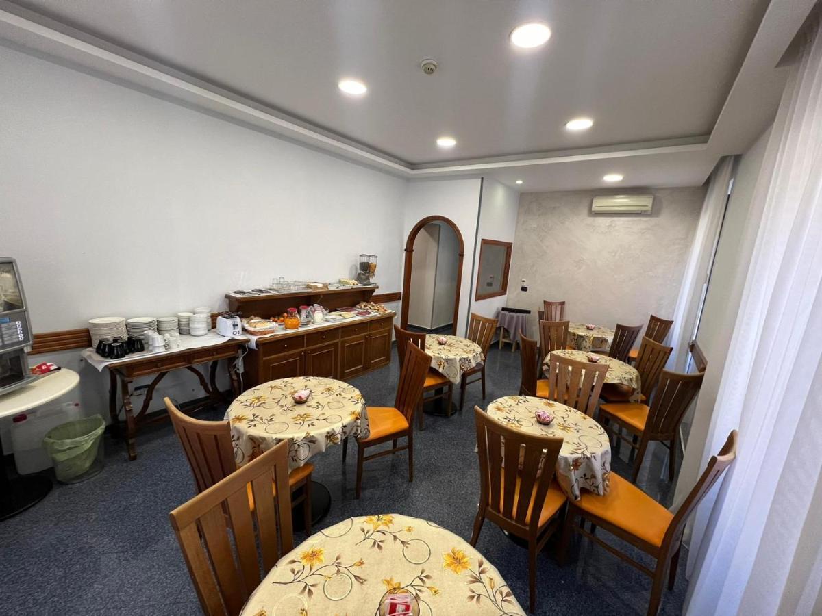 Hotel Ercoli House Roma Ngoại thất bức ảnh